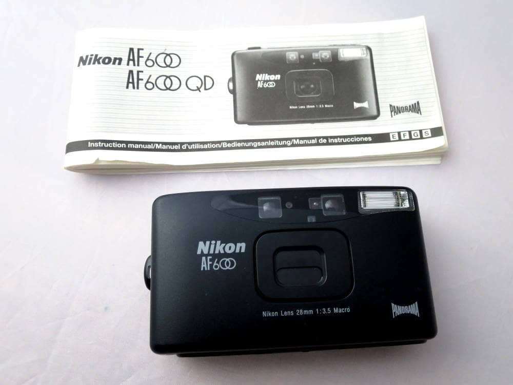 Nikon AF600 2