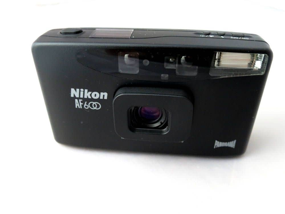 Nikon AF600 3