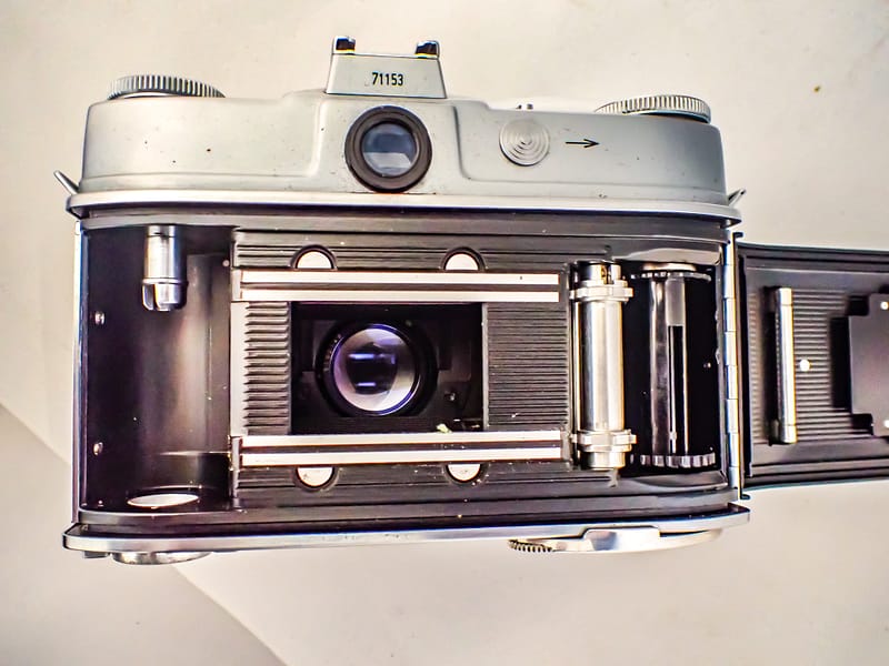 Film Tested Kodak Retina Reflex with Focal Guide Manual 6